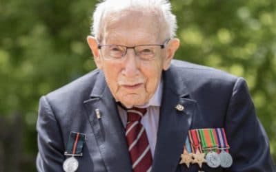 El Capitán Tom ha muerto a los cien años de edad