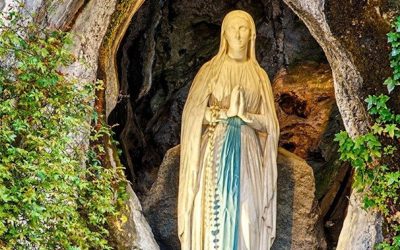 La  increíble historia de la gruta de Lourdes