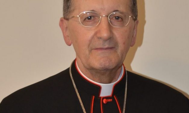La Santa Sede pide vacunar a los sacerdotes expuestos a riesgo