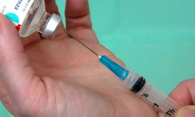 Las vacunas tradicionales llevan metales, pero no son nocivos para la salud
