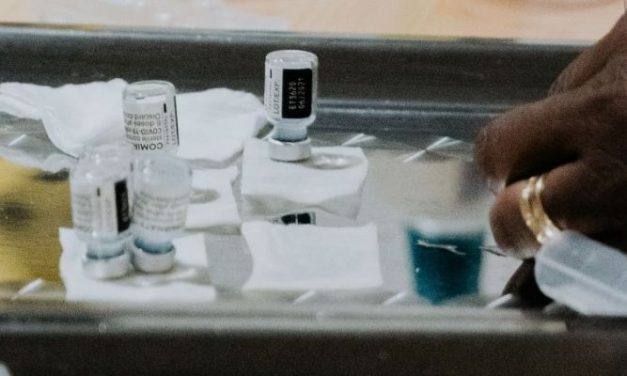 ¿Puedo vacunarme contra la covid-19 con dosis de fabricantes distintos?