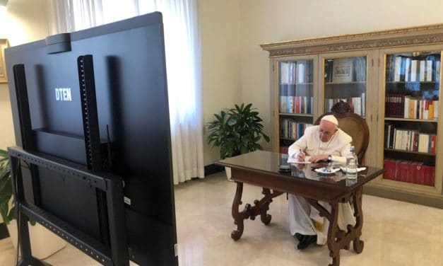 El Papa a los poderosos: “Quiero pedirles en nombre de Dios…”