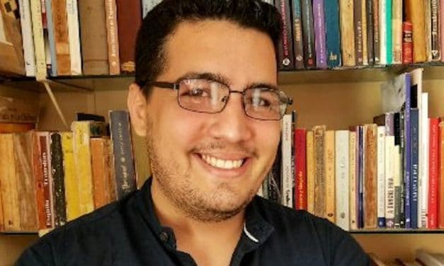 Premio a un escritor que trata de recuperar la esencia cubana