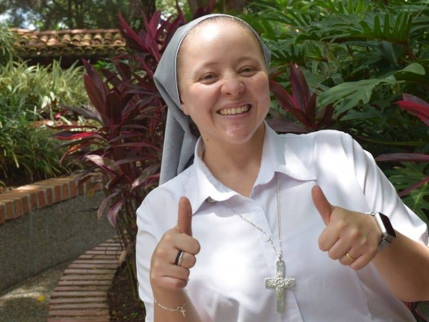 “Sor selfie”, una influencer católica enamorada de Dios