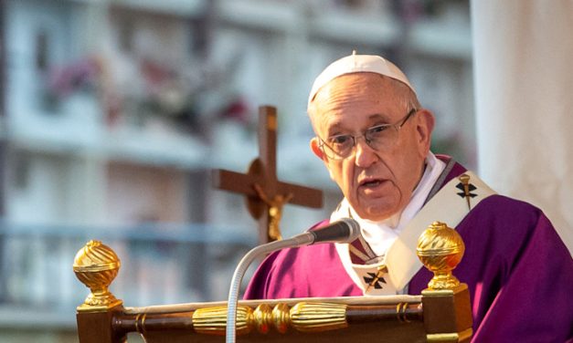 Así es la indulgencia para los difuntos querida por el Papa en la pandemia