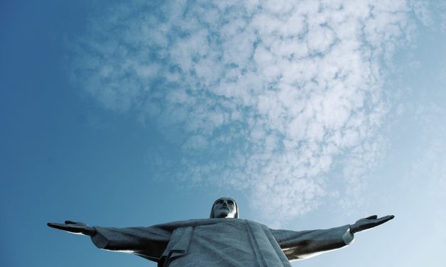 Autócrata, autocratismo contra Jesús mesías