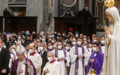 El Papa consagra Rusia y Ucrania a la Virgen pidiéndole «el fin de la guerra insensata»