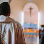 Cobran “derecho de piso” a la Iglesia en México