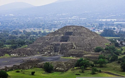 Del paso de la religión politeísta al monoteísmo judeo-cristiano en Mesoamérica