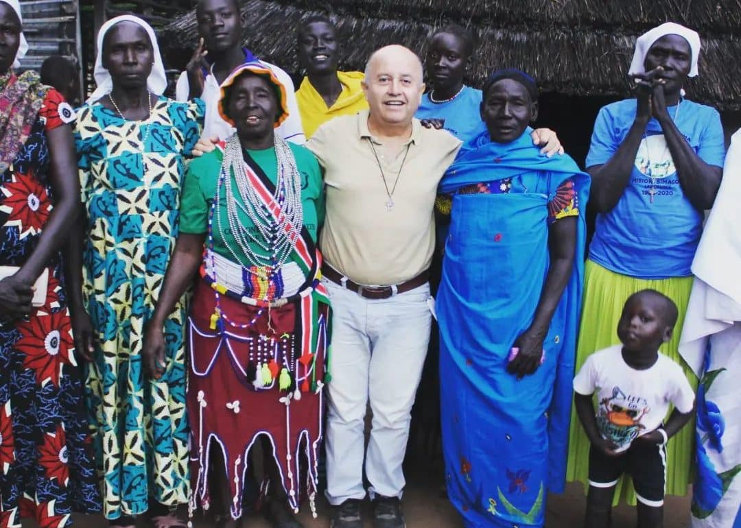 Padre Roy Misionero Sudan Del Sur