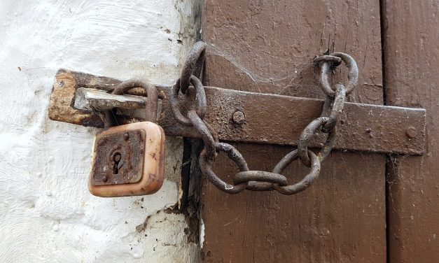 Cadenas del pasado