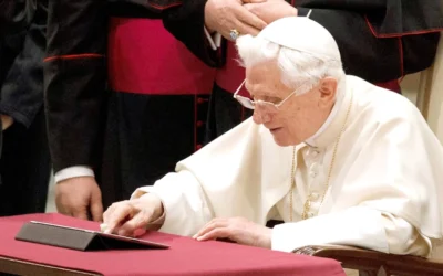 El primer Papa tuitero