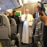 Papa Francisco Avion Periodistas