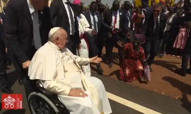 En un minuto, el viaje del Papa a Sudán del Sur