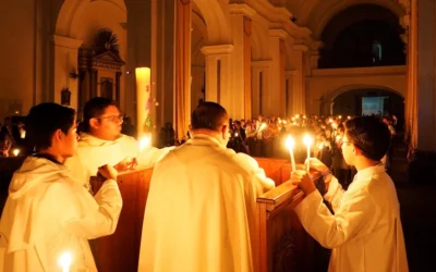 Todo el universo se concentra en Él