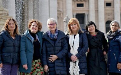 Diez años de Francisco: más mujeres trabajando en el Vaticano