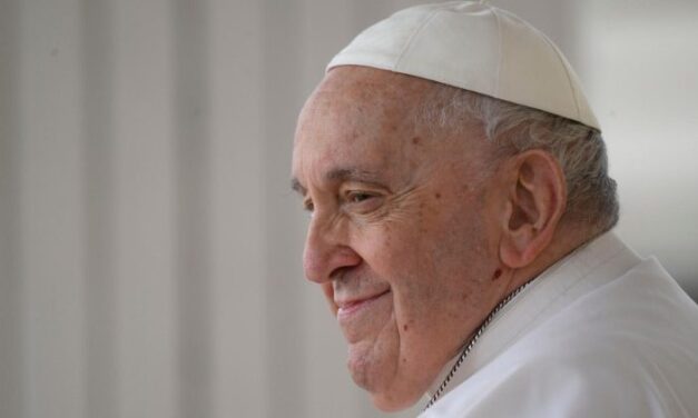 Francisco: Por mis 10 años como Papa, regálenme la paz