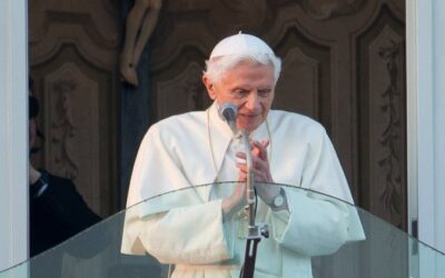 Benedicto XVI, Lombardi: Su legado es haber acercado a la Iglesia y los hombres a Dios