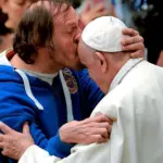 Beso al Papa Francisco