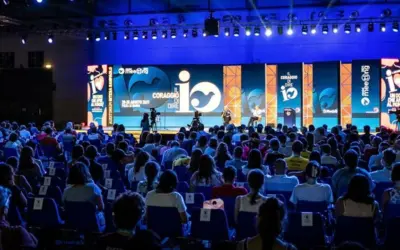 Promover la amistad entre los pueblos en esta hora agitada