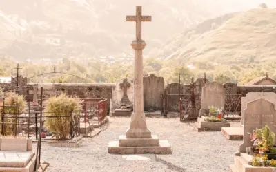 ¿Por qué y cómo debemos rezar por los difuntos?