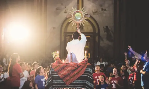 El Papa a la Renovación Carismática Católica: Ser constructores de comunión