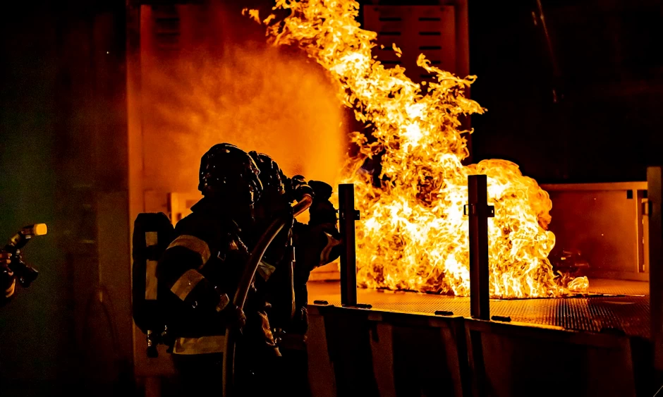 Dos incendios con resultados diferentes