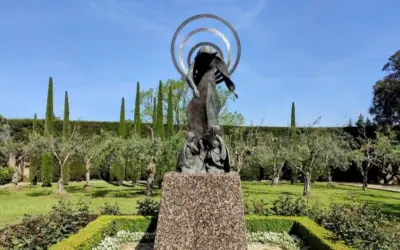 En oración con María por la paz del mundo en los Jardines Vaticanos