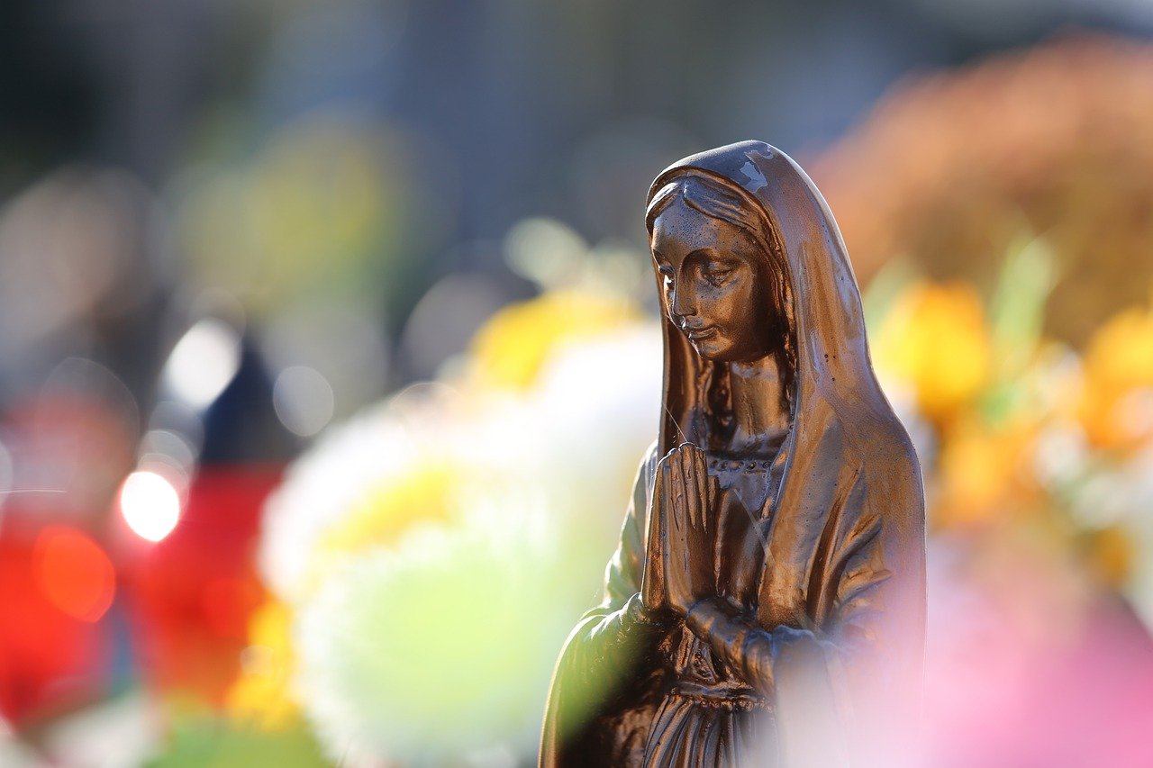 virgin-mary-statue-7563021_1280