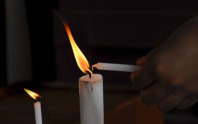 Enciende una vela y ofrece una Misa por la paz en Venezuela