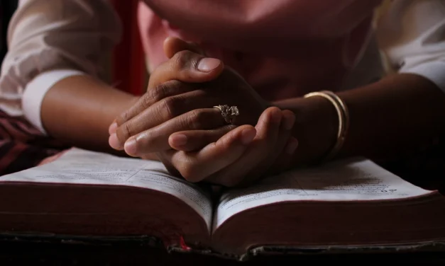Leer el Evangelio antes de la misa