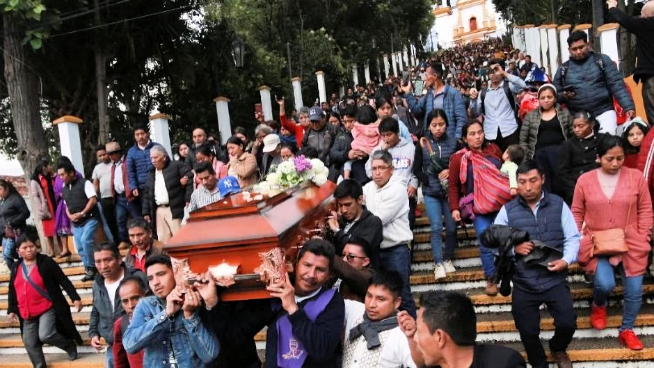 Asesinato del padre Marcelo Pérez expone la violencia en Chiapas