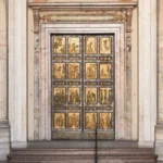 La Puerta Santa es una invitación a cumplir un pasaje