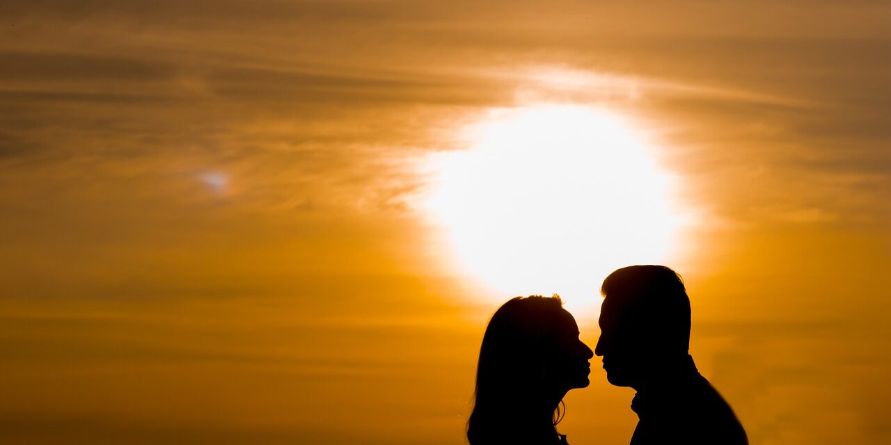 Hombre y mujer los creo para ser mutuo don