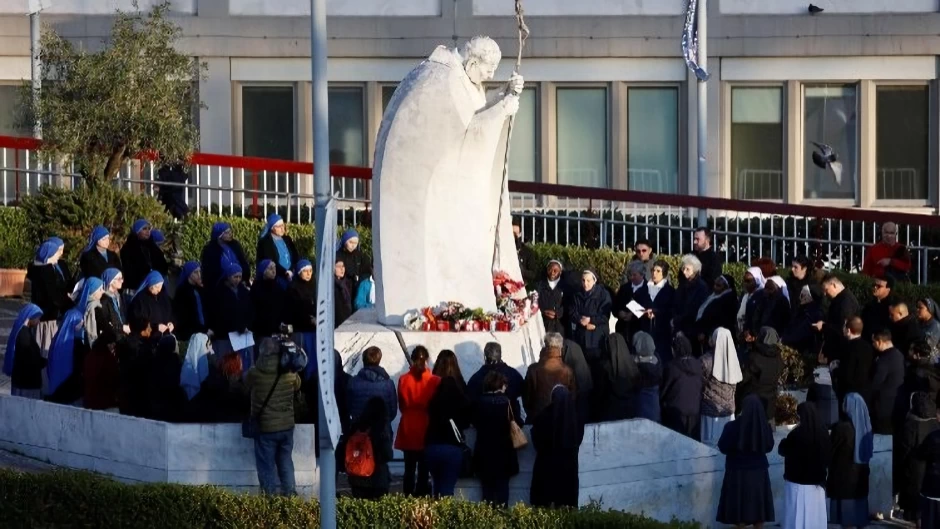 El Papa Francisco: en la mañana una crisis respiratoria