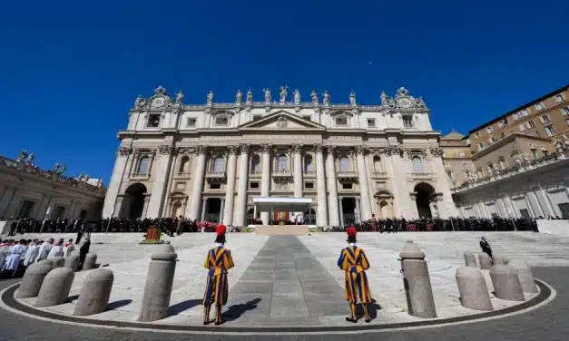 Exequias del Santo Padre: Un Papa con el corazón abierto a todos