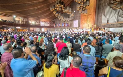 México despide entre aplausos al Santo Padre: “¡Viva el Papa Francisco!”