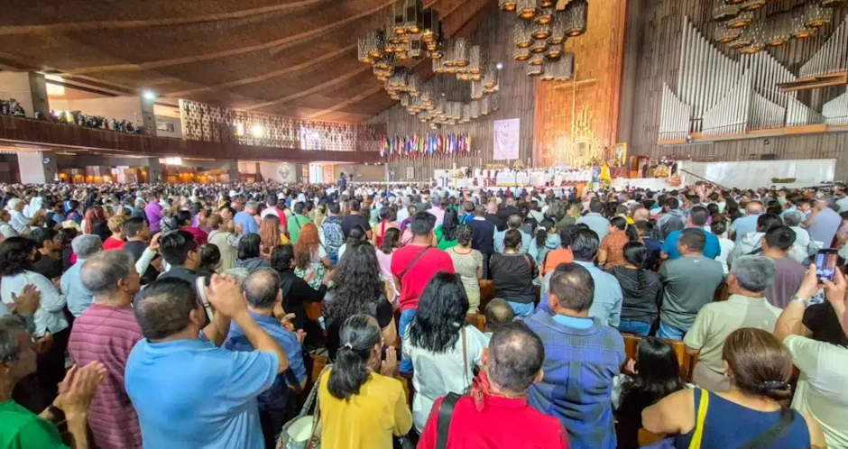 México despide entre aplausos al Santo Padre: “¡Viva el Papa Francisco!”