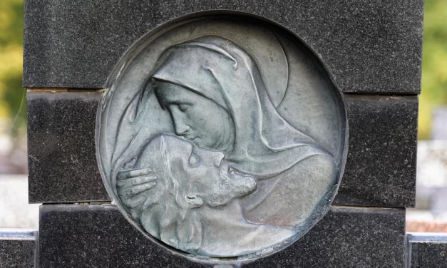 Así es la Hora de la Madre, devoción de Sábado Santo, la Virgen que enseña esperanza