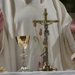 priest-3621040_1280