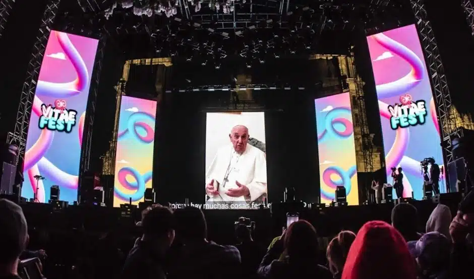 Miles de jóvenes en México vuelven a escuchar un mensaje de Francisco