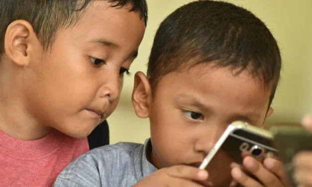 Dieta digital: 5 consejos para una relación sana con los medios en familia