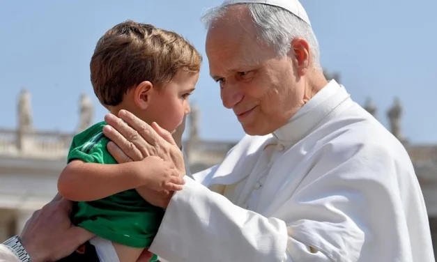Papa León XIV: Ante tus heridas del corazón, Jesús se detiene, escucha y sana