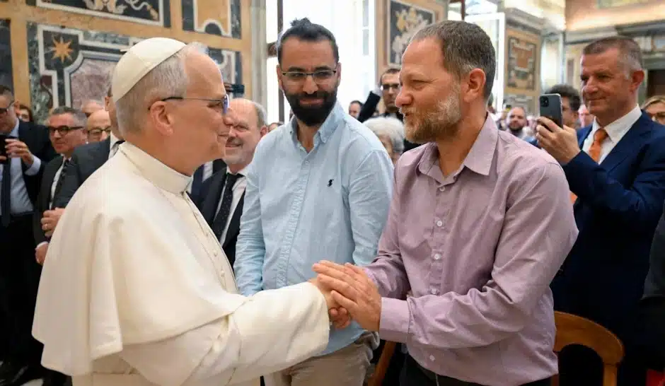 León XIV: el Papa desarmante. Se cumple un mes de su elección