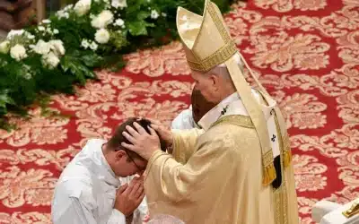 El Papa a los sacerdotes: Configuren cada vez más su corazón con el de Cristo