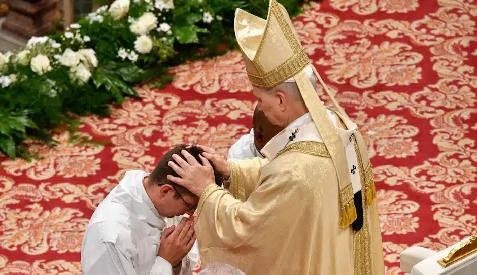 El Papa a los sacerdotes: Configuren cada vez más su corazón con el de Cristo