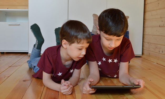 Pantallas y educación