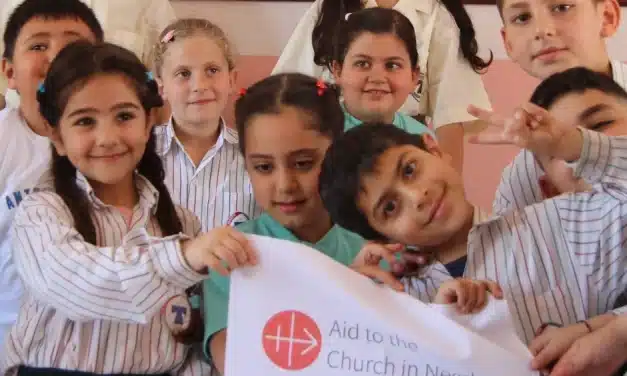 Miles de niños se preparan para regresar al colegio gracias a ACN