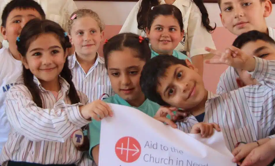 Miles de niños se preparan para regresar al colegio gracias a ACN