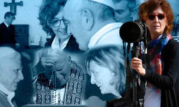 Mujer, fotógrafa y testigo del Misterio: Alessia Giuliani en el Vaticano